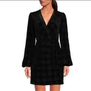Gianni Bini Size L Large Black Houndstooth Velvet Full Wrap Dress Long Sleeve